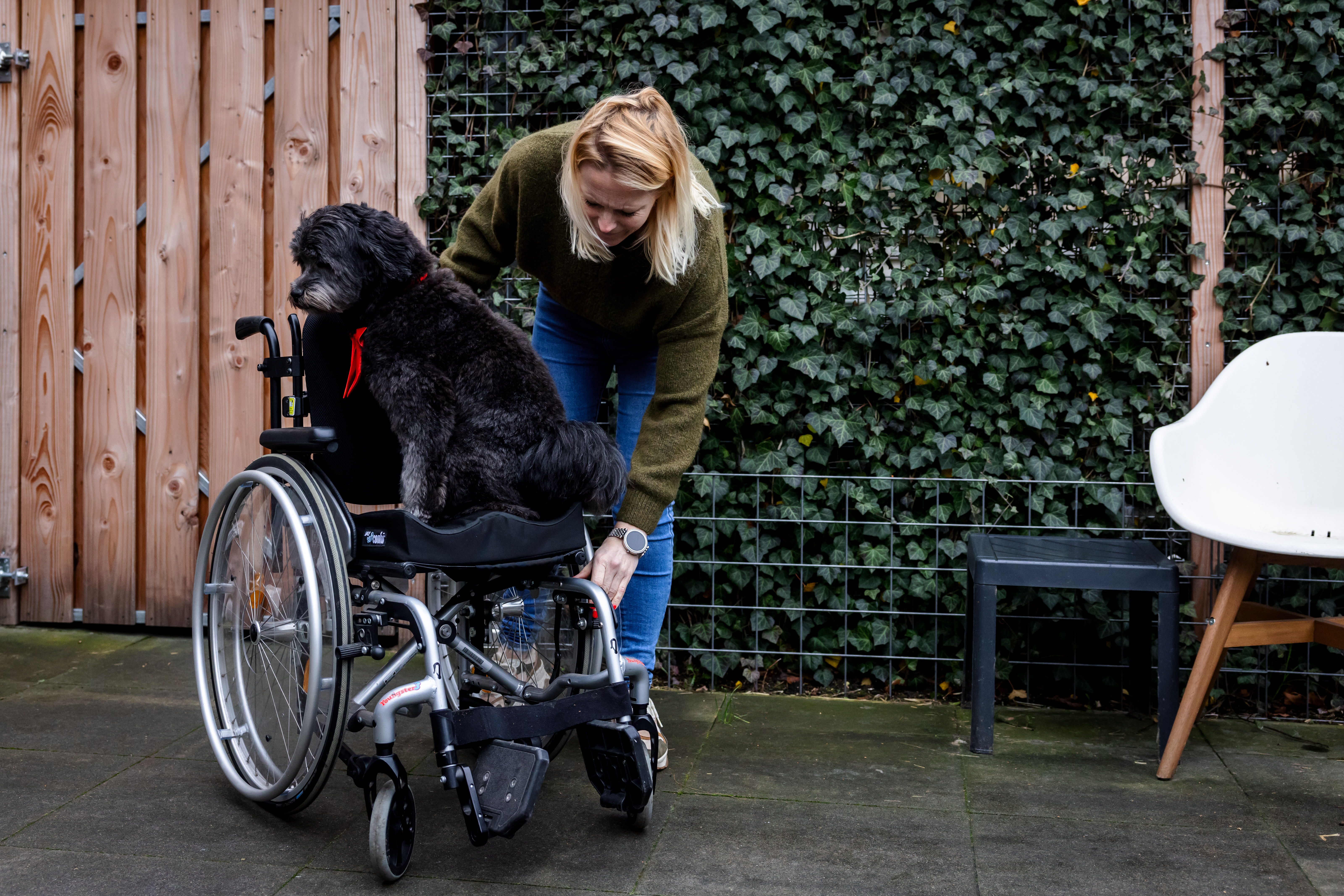 Marlous met de rolstoel